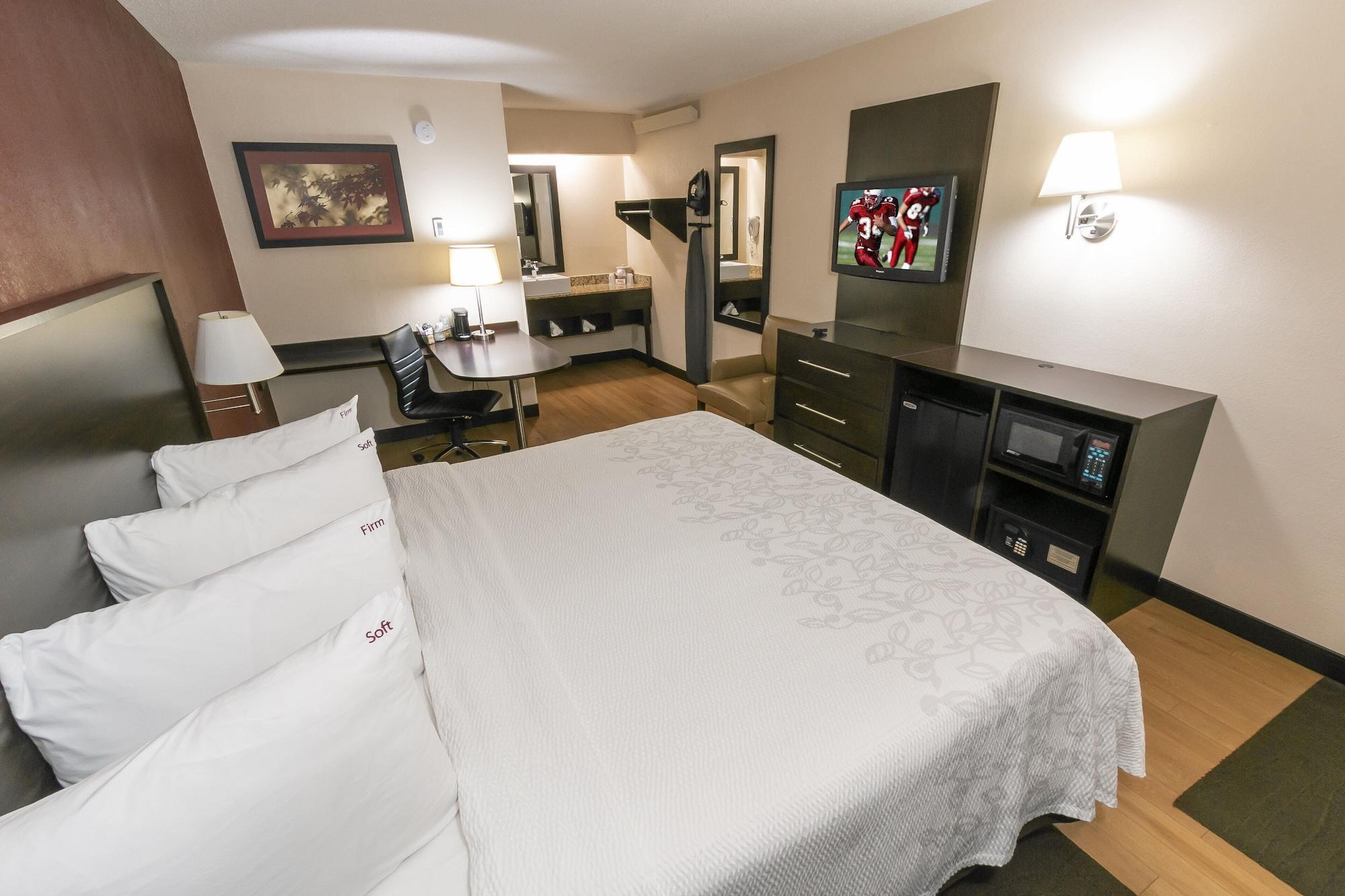 Red Roof Inn Plus+ St. Louis - Forest Park / Hampton Ave. Екстер'єр фото