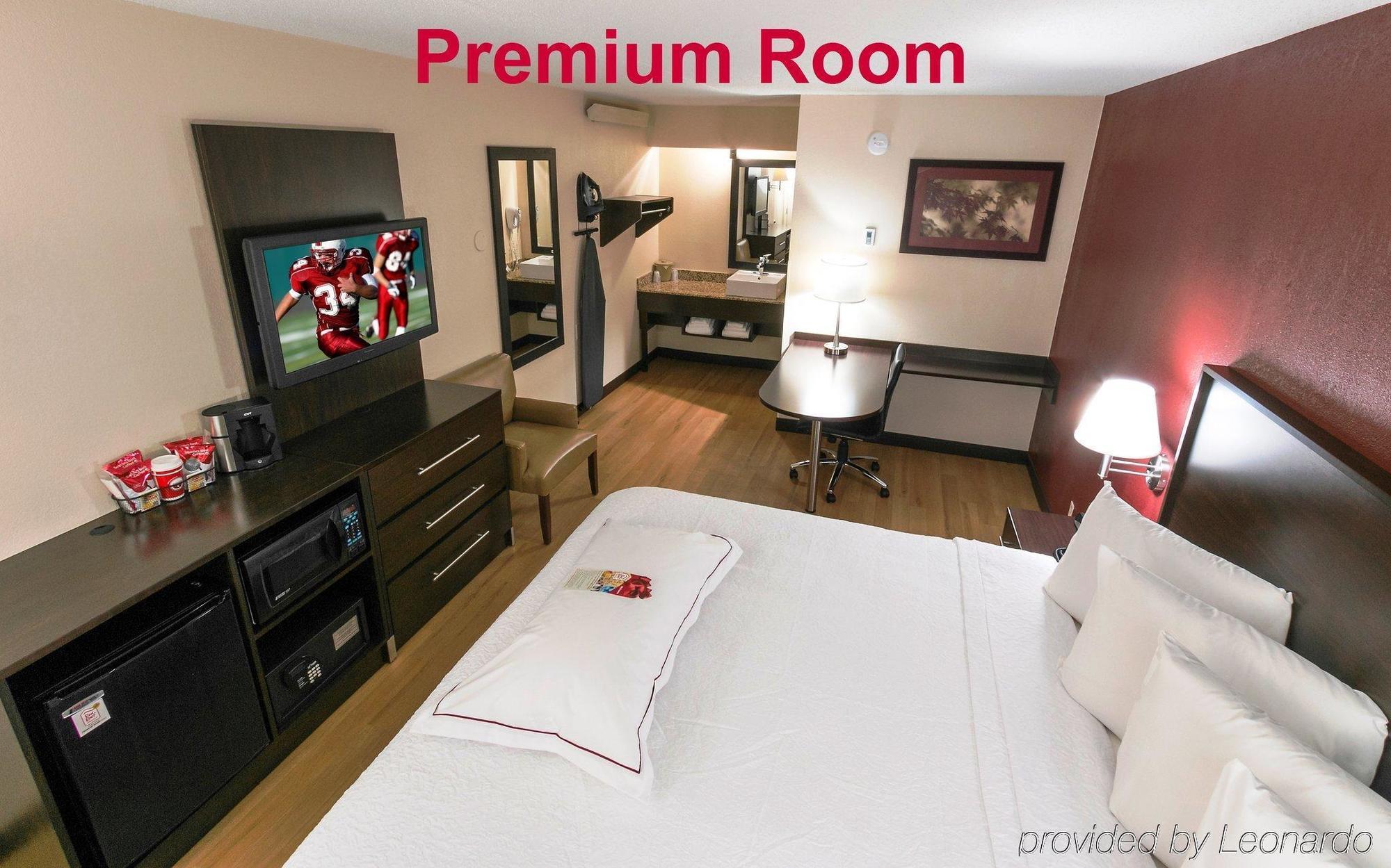 Red Roof Inn Plus+ St. Louis - Forest Park / Hampton Ave. Екстер'єр фото
