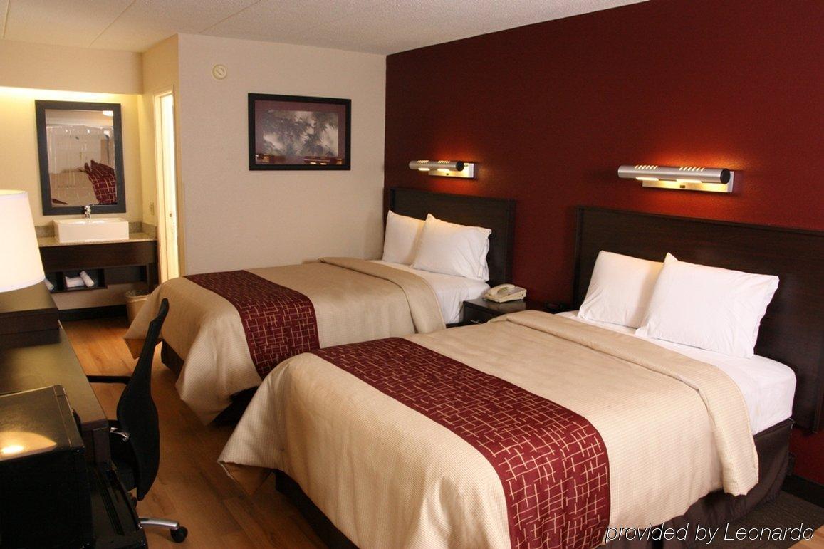 Red Roof Inn Plus+ St. Louis - Forest Park / Hampton Ave. Номер фото