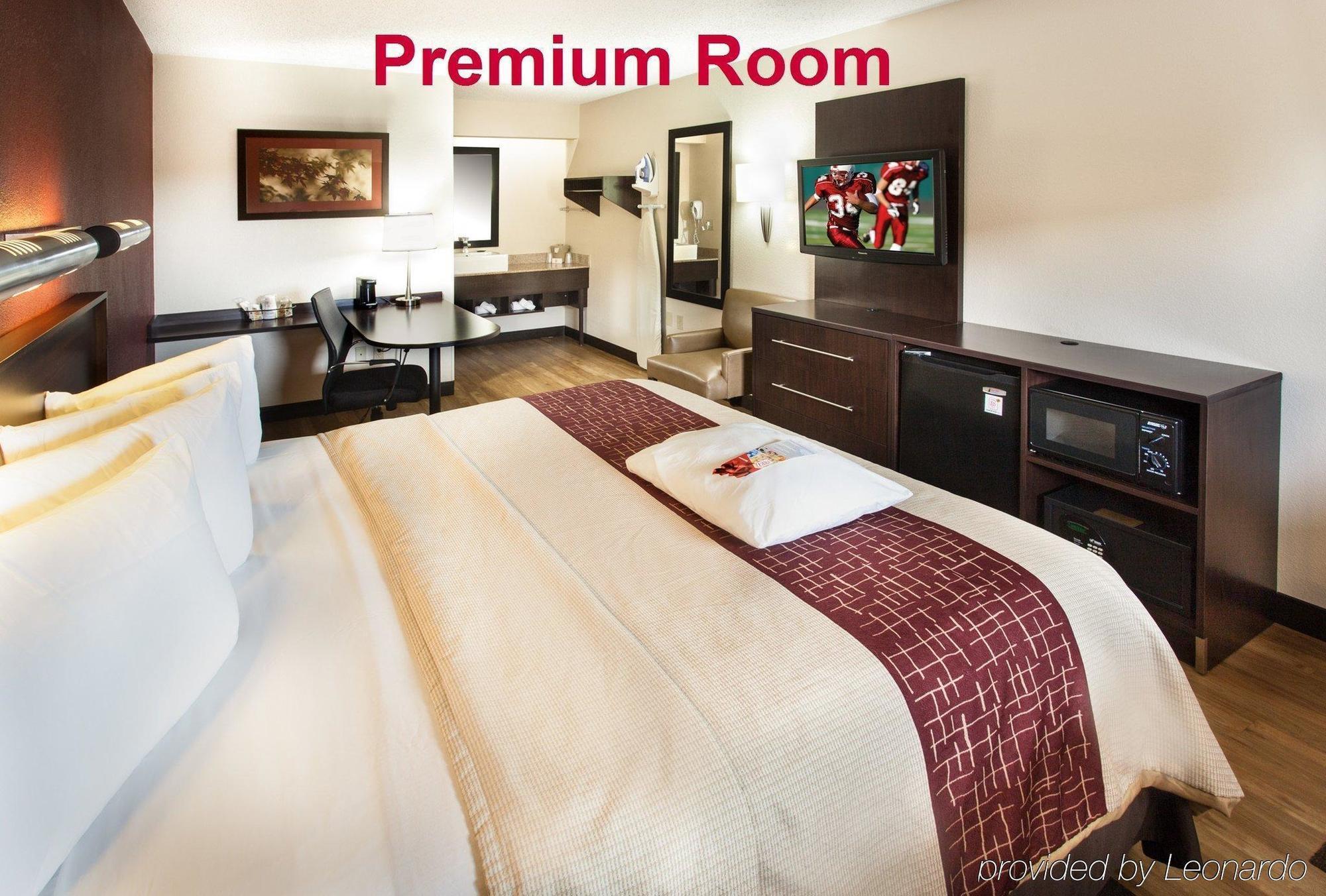 Red Roof Inn Plus+ St. Louis - Forest Park / Hampton Ave. Екстер'єр фото